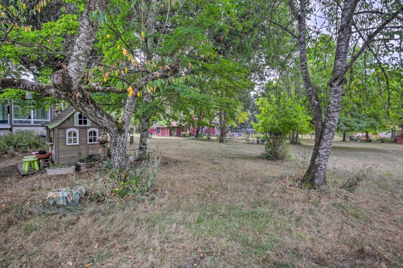 Cozy Cottage On Flower Farm With Baker Creek Views! マクミンヴィル エクステリア 写真